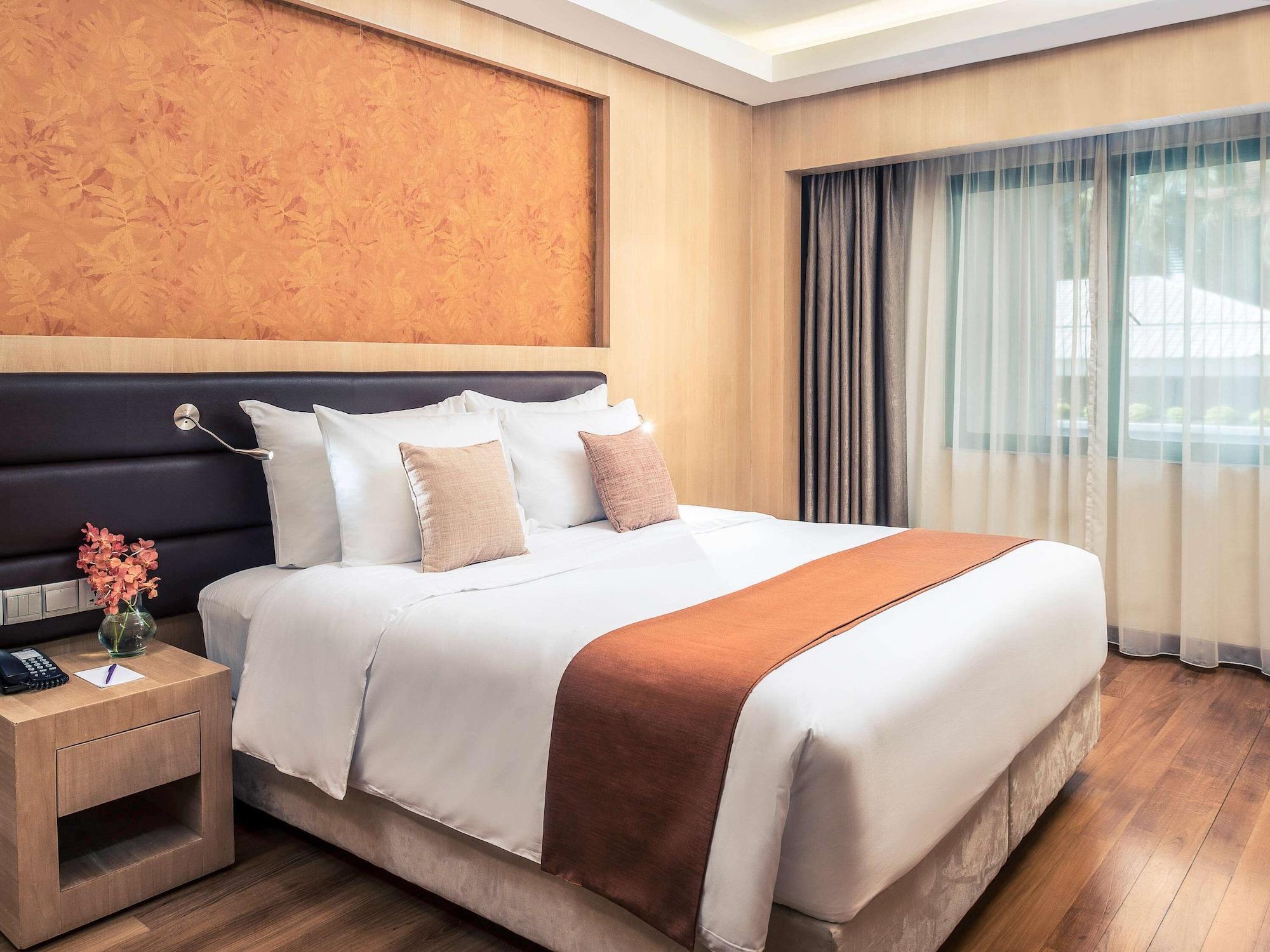 Mercure Yangon Kaba Aye Exterior photo