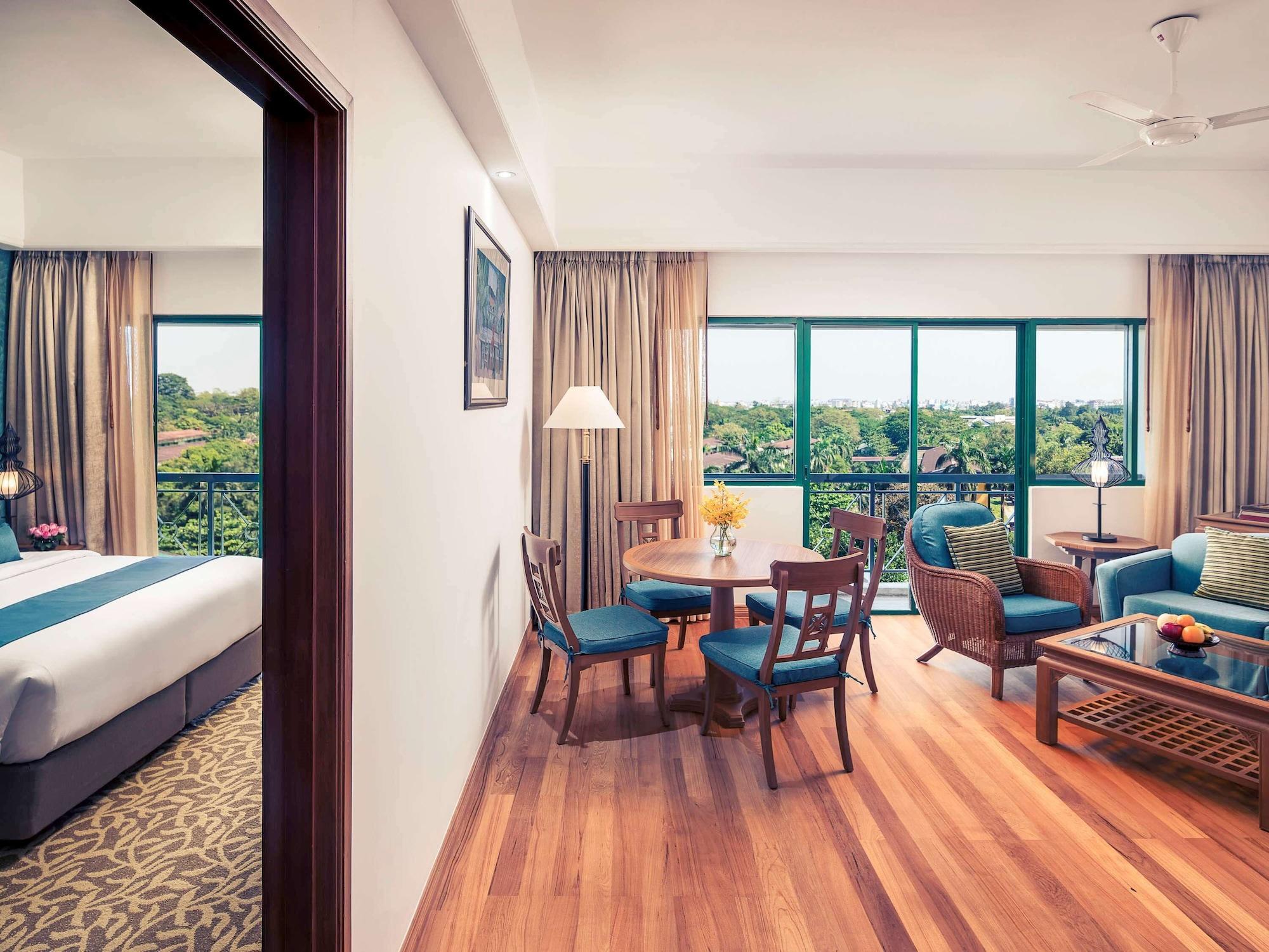 Mercure Yangon Kaba Aye Exterior photo