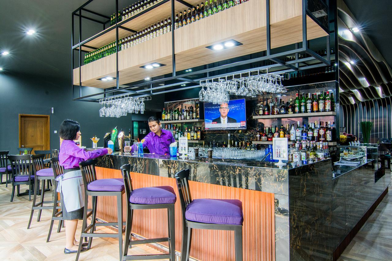 Mercure Yangon Kaba Aye Exterior photo