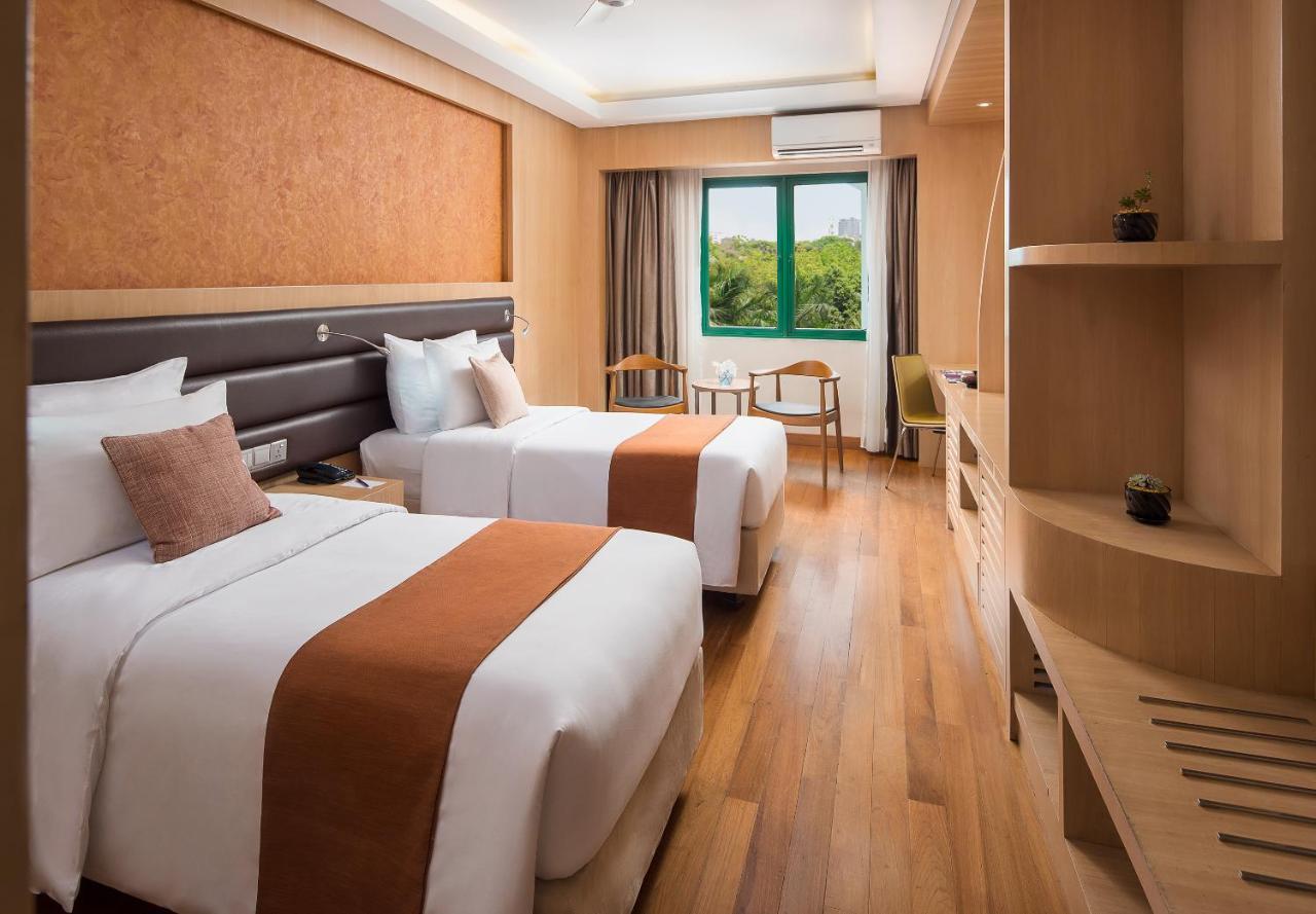 Mercure Yangon Kaba Aye Exterior photo