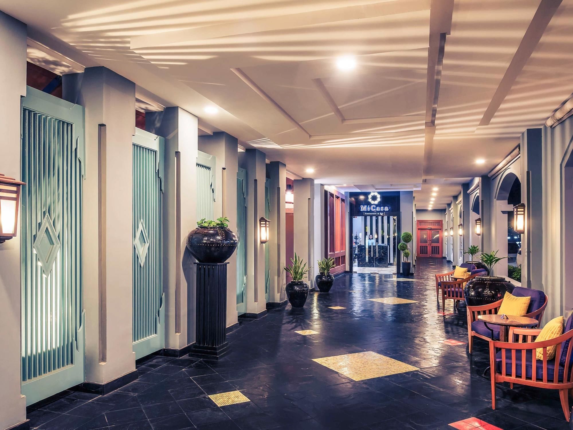 Mercure Yangon Kaba Aye Exterior photo
